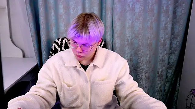 Snapshot of Brian_Mils chatting on January 15, 2026, 12:21 pm Brian Mils online show from January 15, 2026, 12:21 pm