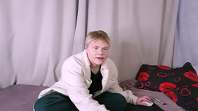 Snapshot of Brian_Mils chatting on February 26, 2026, 1:21 pm Brian Mils online show from February 26, 2026, 1:21 pm