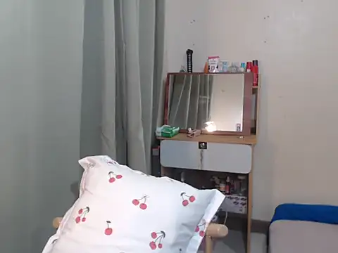 katie fox69 online show from April 21, 2026, 2:51 am