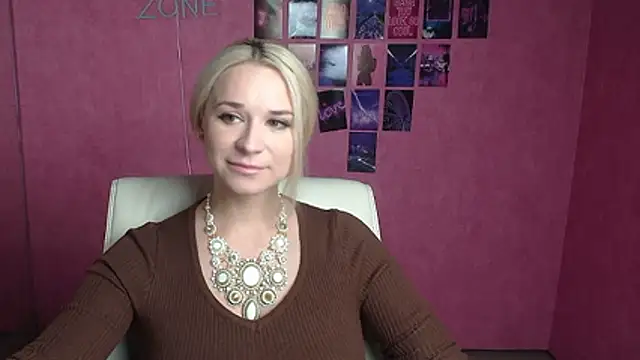 Melodie Aster online show from April 7, 2026, 5:19 am