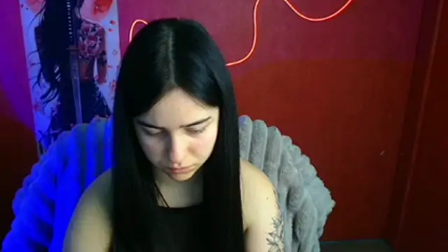 Lilu May online show from April 9, 2026, 11:37 am