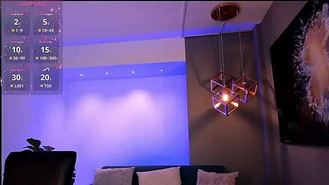 TiffanyHoustton online show from March 29, 2026, 12:16 pm