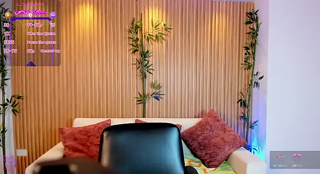 TiffanyHoustton online show from April 1, 2026, 12:17 pm