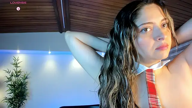 Snapshot of TiffanyHoustton chatting on July 16, 2026, 11:49 am TiffanyHoustton online show from July 16, 2026, 11:49 am