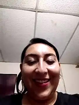 Valeria montana  online show from March 19, 2026, 11:42 pm