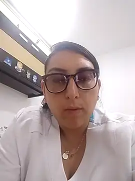 Snapshot of Valeria_montana_ chatting on April 23, 2026, 5:48 pm Valeria montana online show from April 23, 2026, 5:48 pm