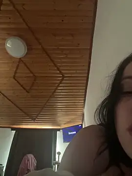 HilorianAndry online show from December 3, 2025, 12:18 am