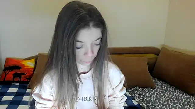 Snapshot of LikaAliston chatting on January 16, 2026, 5:00 am LikaAliston online show from January 16, 2026, 5:00 am