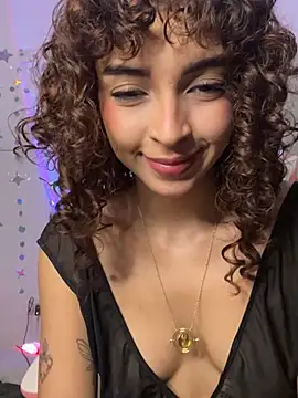 Anne Wyntheris online show from April 19, 2026, 2:11 am