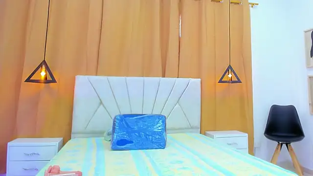 Snapshot of Kamila_Steward chatting on January 15, 2026, 4:11 pm Kamila Steward online show from January 15, 2026, 4:11 pm