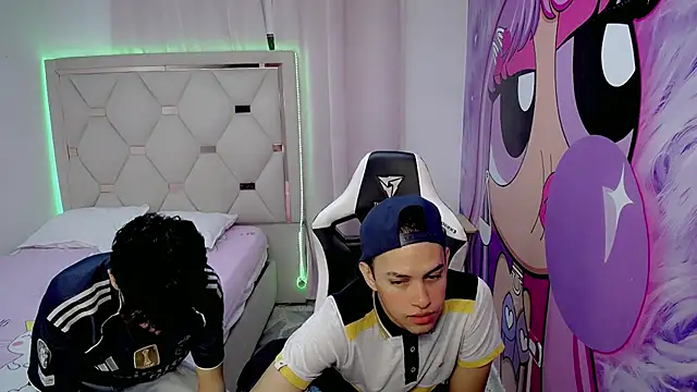 THE VIPS TWINK online show from December 3, 2025, 9:35 pm