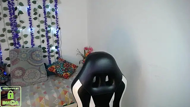 Mia Duque1999 online show from March 27, 2026, 7:57 pm