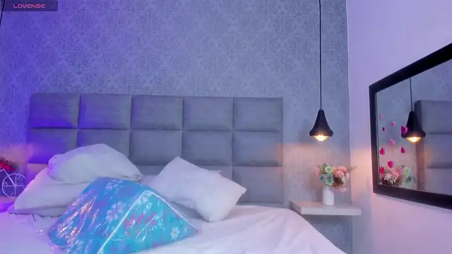 Snapshot of emilyy_r chatting on February 28, 2026, 6:53 pm emilyy r online show from February 28, 2026, 6:53 pm