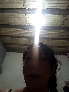 Snapshot of Cristal_azul777 chatting on February 4, 2026, 3:01 am Cristal azul777 online show from February 4, 2026, 3:01 am