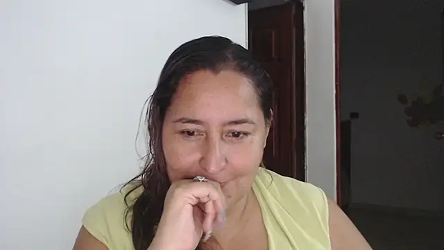 VioletBruces online show from December 5, 2025, 12:41 am