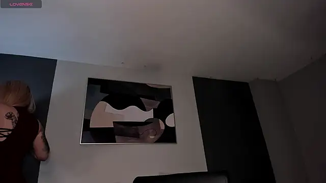 MadisonKane online show from November 15, 2025, 11:07 am