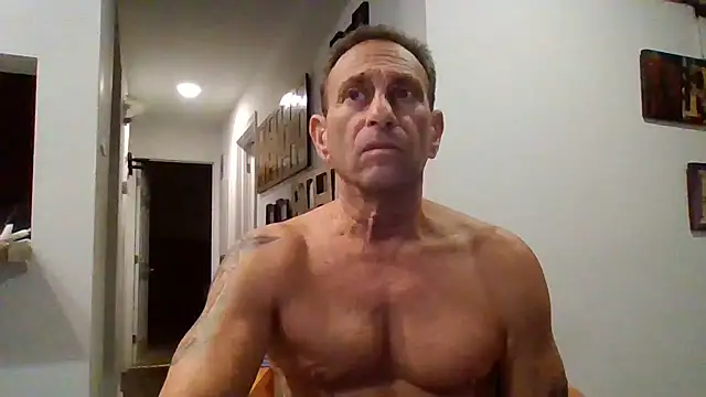 johnnymarino1010 online show from December 17, 2025, 6:58 pm