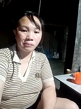 ava-dellght online show from April 10, 2026, 11:48 am