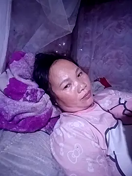 ava-dellght online show from April 16, 2026, 9:21 am