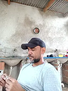 Snapshot of Mchljjk chatting on January 7, 2026, 12:18 pm Mchljjk online show from January 7, 2026, 12:18 pm