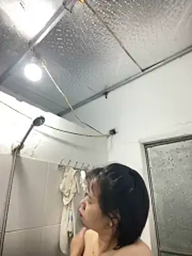 Chew candy online show from December 3, 2025, 2:15 pm