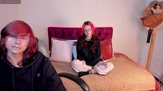 Eros Nyx  online show from April 7, 2026, 6:03 am