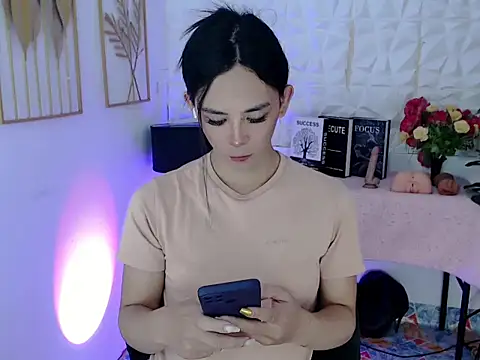 streetdoll69 online show from December 16, 2025, 10:26 pm