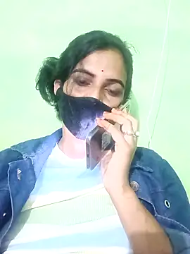 Snapshot of Big_soniya55A chatting on December 3, 2025, 10:24 am Big soniya55A online show from December 3, 2025, 10:24 am