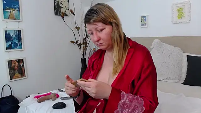 OlgaPavlova online show from February 18, 2026, 2:02 pm