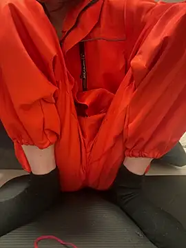 Snapshot of rin_rin_rin_rin chatting on March 7, 2026, 5:04 am rin rin rin rin online show from March 7, 2026, 5:04 am