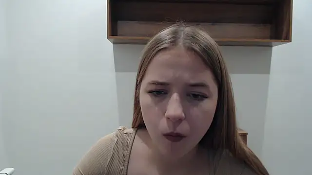 SweetBellaa  online show from December 21, 2025, 1:18 pm