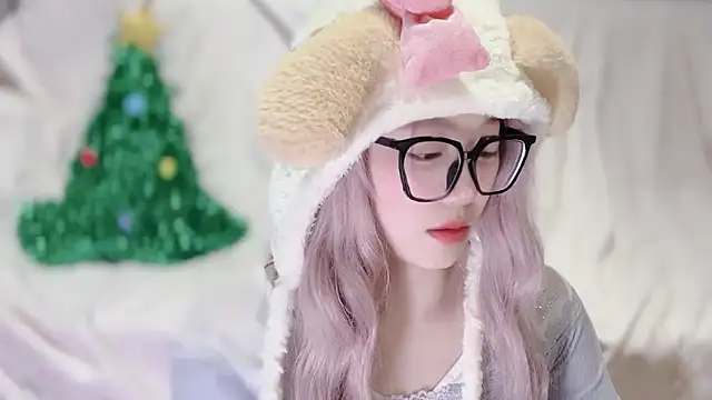 Snapshot of fayebabe chatting on December 18, 2025, 10:43 am fayebabe online show from December 18, 2025, 10:43 am