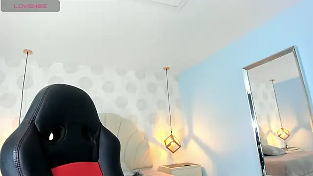 VENUSGREYS1 online show from February 10, 2026, 11:58 am