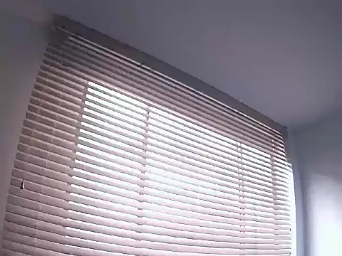 Snapshot of Fernanda_andrew chatting on June 18, 2026, 4:44 pm Fernanda andrew online show from June 18, 2026, 4:44 pm