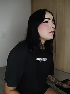 tiffanybrowm online show from March 15, 2026, 3:23 am