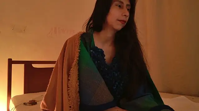 Snapshot of MoonLipsON- chatting on July 2, 2026, 3:23 am MoonLipsON- online show from July 2, 2026, 3:23 am