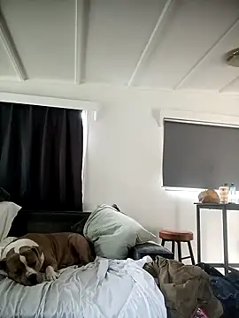 jefflatex45 online show from April 13, 2026, 1:49 pm