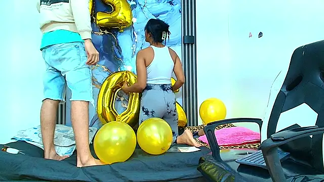 Snapshot of Valentina_and_sneider_ chatting on January 6, 2026, 8:34 pm Valentina and sneider online show from January 6, 2026, 8:34 pm