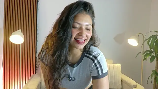 Snapshot of victoria___moon chatting on May 9, 2026, 1:49 pm victoria moon online show from May 9, 2026, 1:49 pm