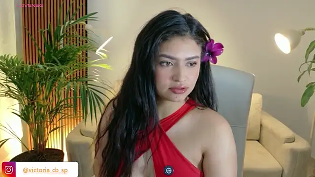 Snapshot of victoria___moon chatting on May 21, 2026, 2:02 pm victoria moon online show from May 21, 2026, 2:02 pm