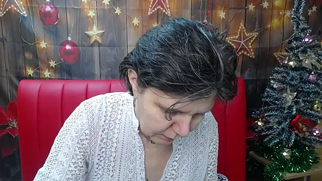 Snapshot of LunaDobra chatting on January 8, 2026, 6:54 pm LunaDobra online show from January 8, 2026, 6:54 pm