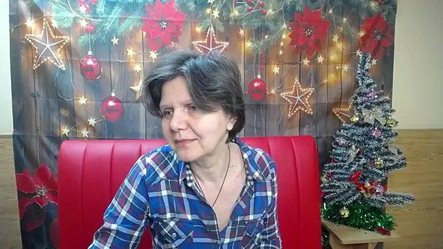 Snapshot of LunaDobra chatting on January 11, 2026, 6:13 pm LunaDobra online show from January 11, 2026, 6:13 pm