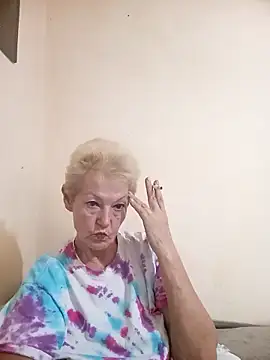 Snapshot of Calypso-Loove chatting on June 13, 2026, 4:27 pm Calypso-Loove online show from June 13, 2026, 4:27 pm