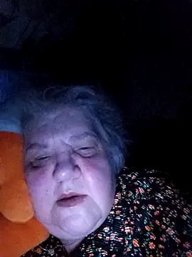 HapinessLovee online show from April 9, 2026, 2:00 am