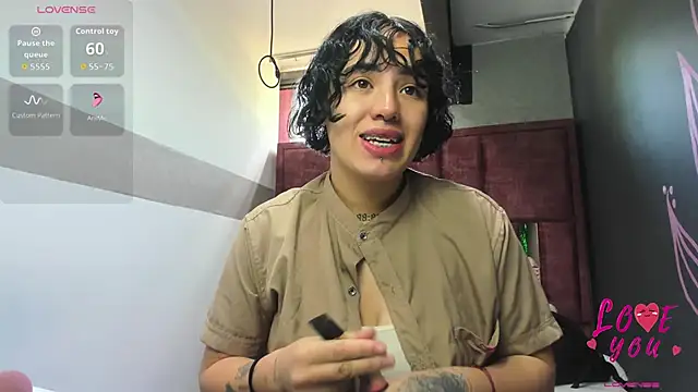 Kiara Fox   online show from March 20, 2026, 8:03 pm