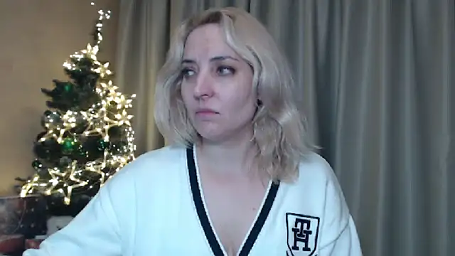 sweetpussy online show from December 31, 2024, 2:47 pm