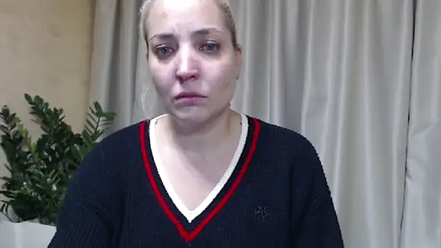 sweetpussy online show from November 12, 2025, 4:18 pm