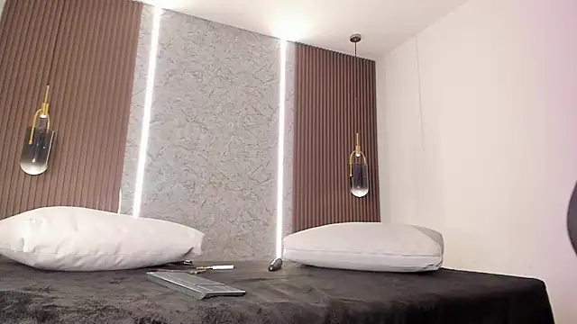 Snapshot of maye_wells_ chatting on February 27, 2026, 7:25 pm maye wells online show from February 27, 2026, 7:25 pm