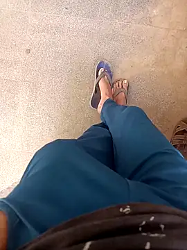 Snapshot of xhanm chatting on December 21, 2025, 6:53 am xhanm online show from December 21, 2025, 6:53 am