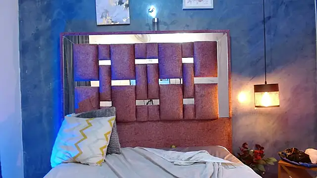 Snapshot of bella_volup chatting on February 25, 2026, 6:39 pm bella volup online show from February 25, 2026, 6:39 pm